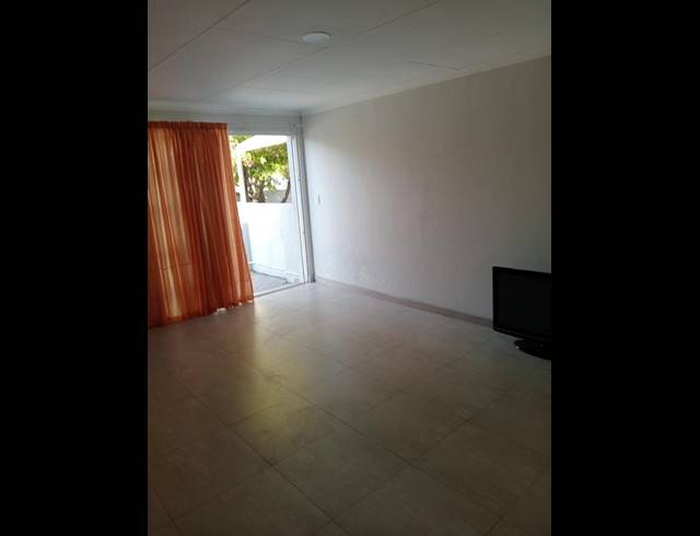 2 BEDROOM TOWNHOUSE FOR SALE IN SASOLBURG EXT 23